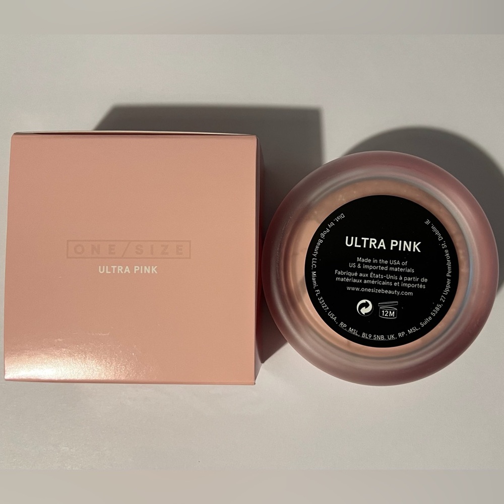 ONE/SIZE by Patrick Starrr Ultimate Blurring Setting Powder in Ultra Pink - Picture 2 of 10